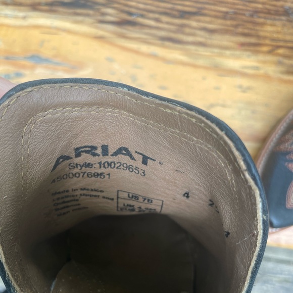 Ariat boots - Picture 3 of 5